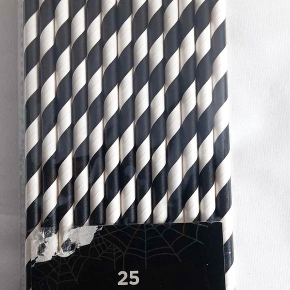 Black and White Striped Paper Straws 25 CT Gothic Party Décor NEW - Picture 4 of 5